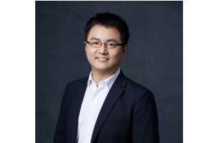 黄炜